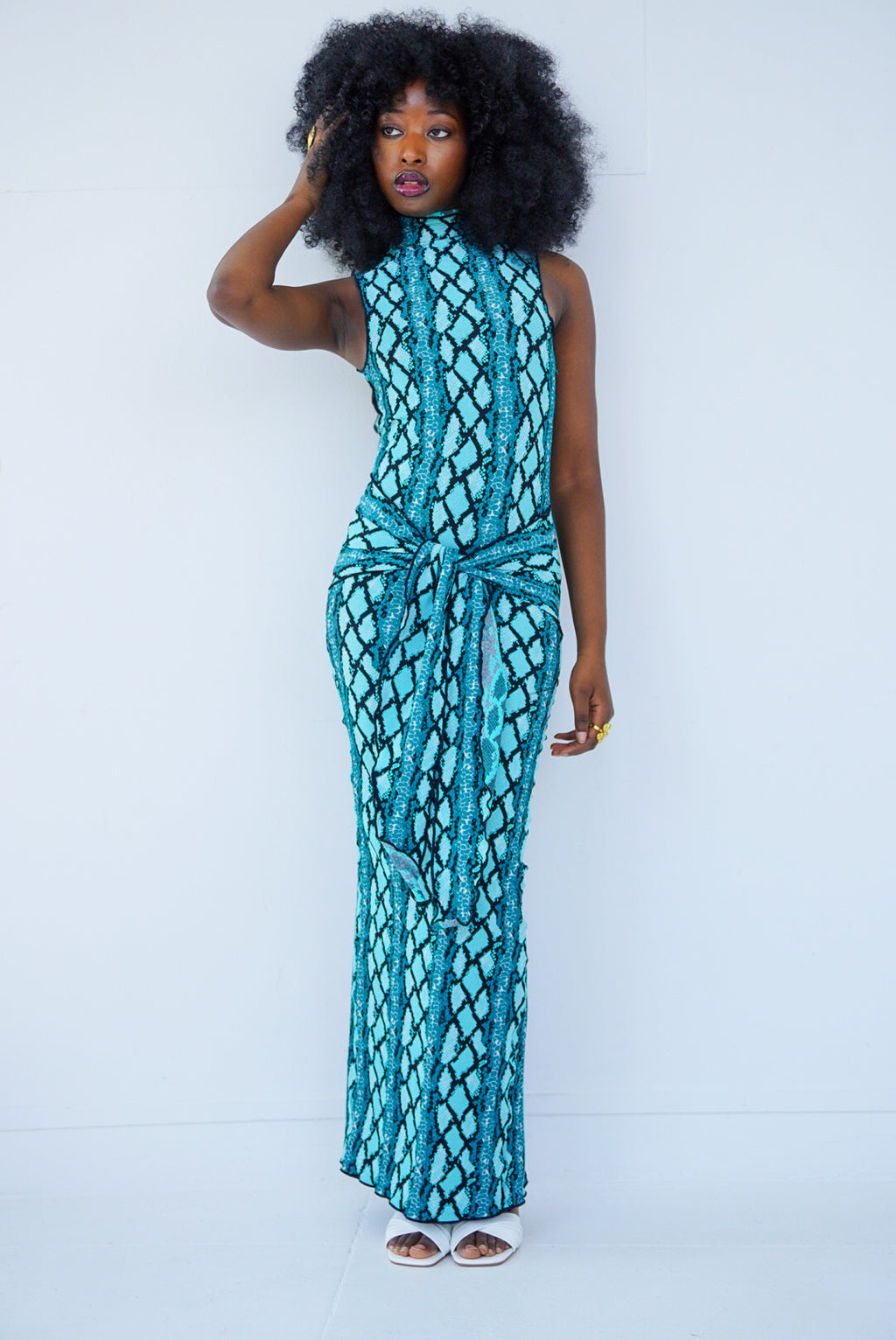 La robe longue BRUNA