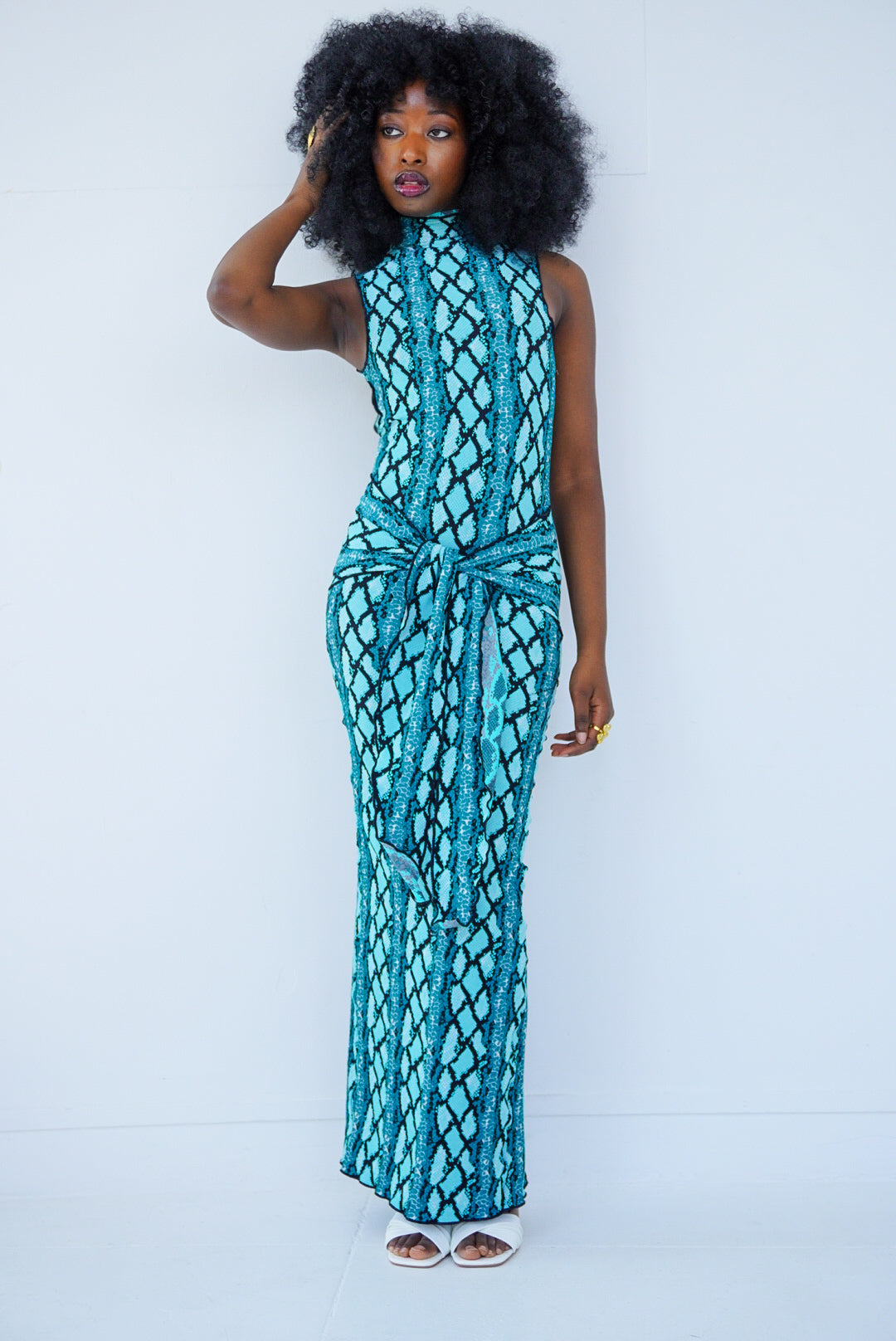 La robe longue BRUNA