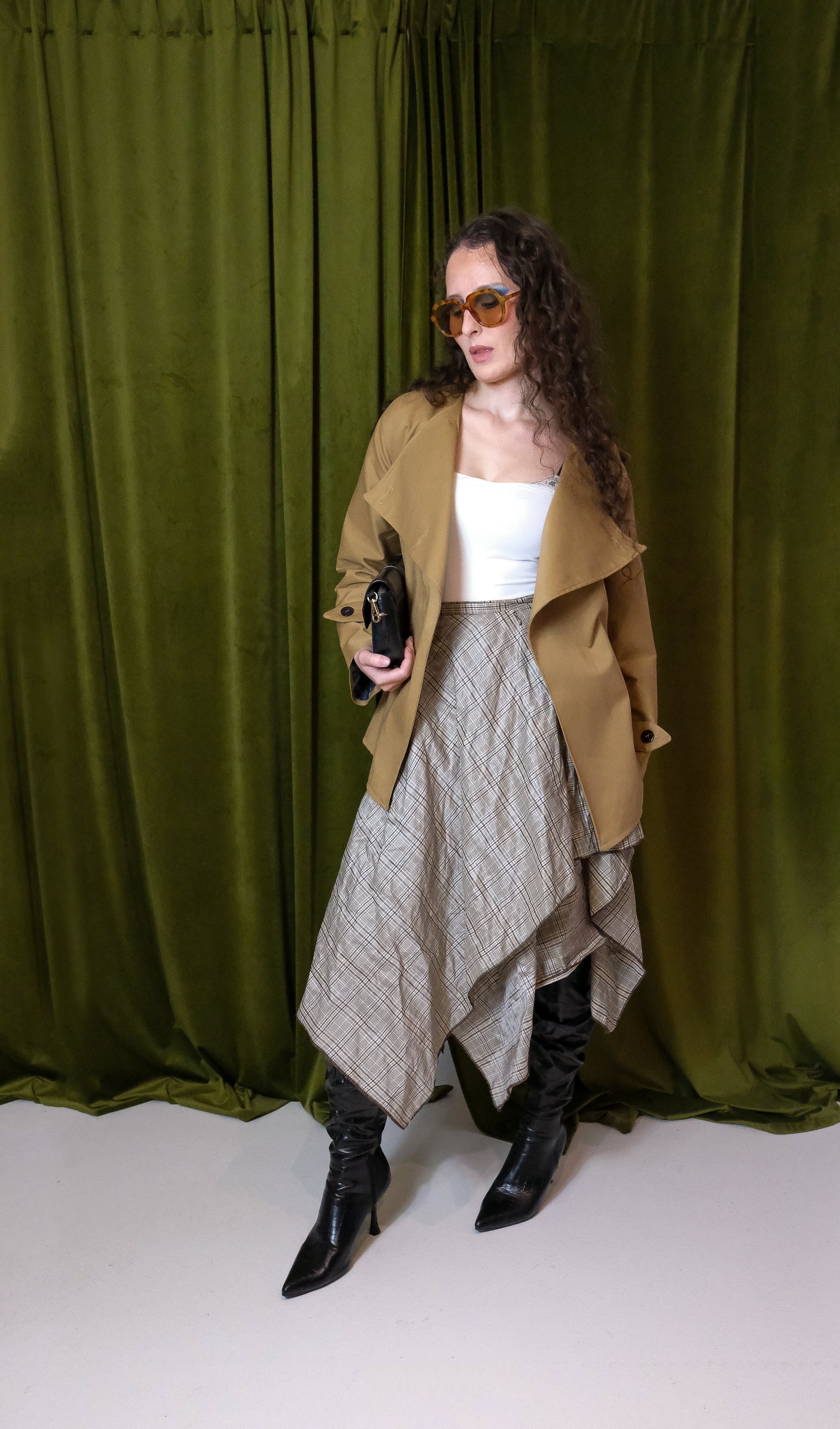 Jupe portefeuille asymétrique à carreaux — EMY