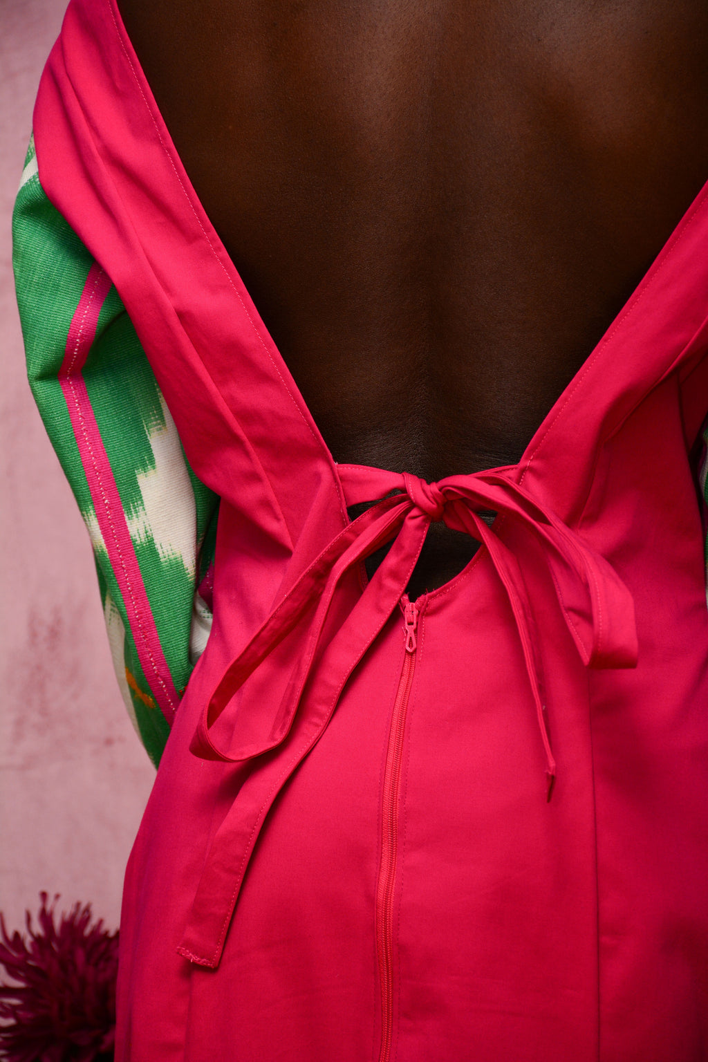 Robe longue rose avec col bateau & manches bouffantes — MELINDA
