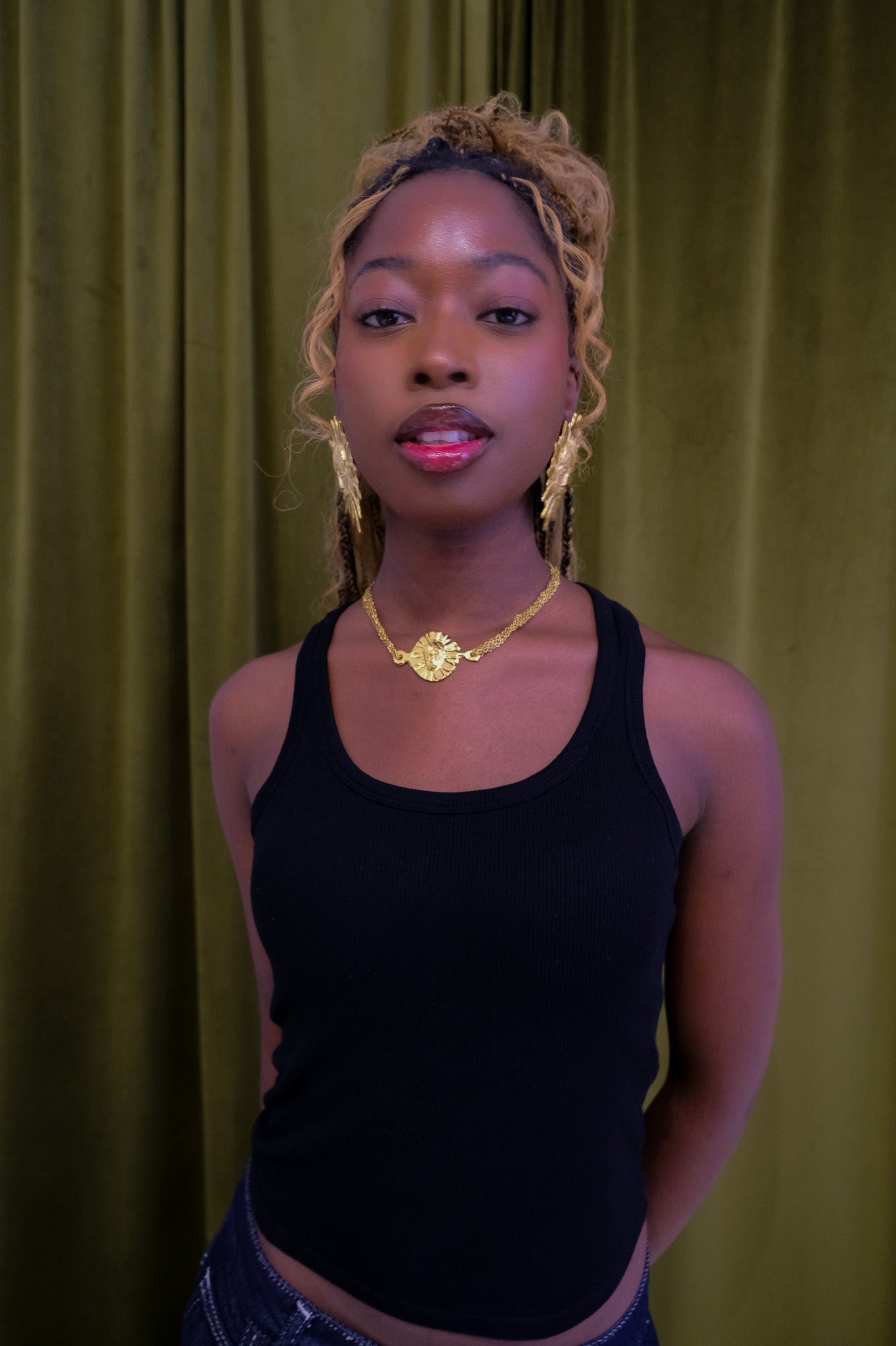 Les boucles d'oreilles SESAW