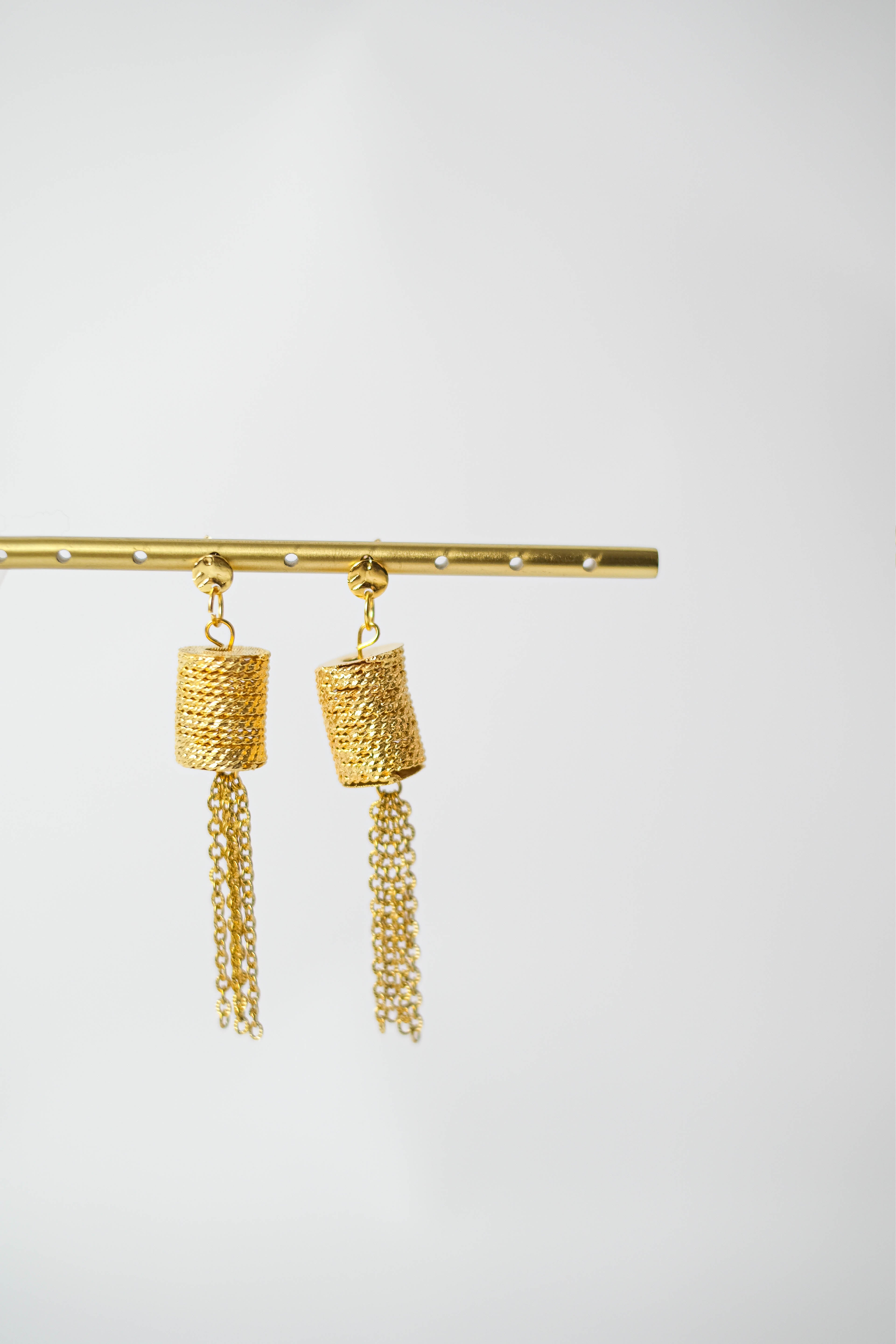 Les boucles d'oreilles BLY