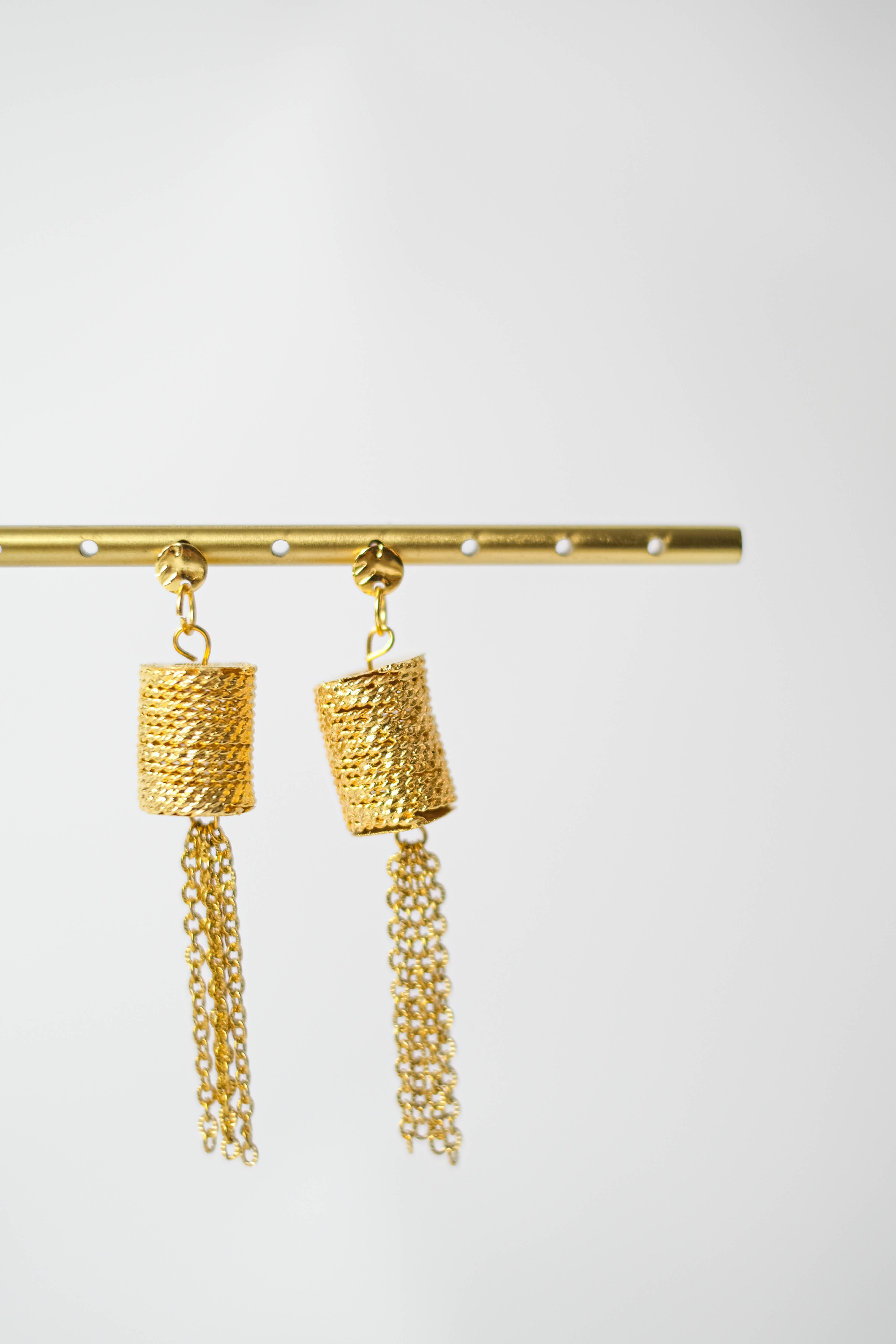 Les boucles d'oreilles BLY