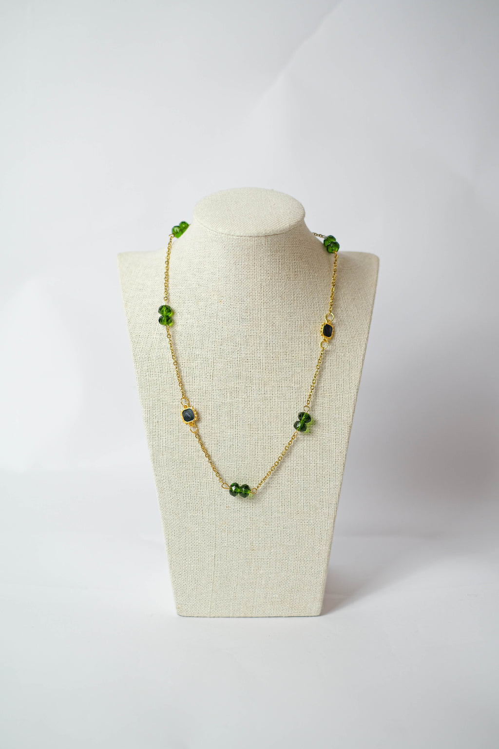 Sautoir avec perle bohème vert — EMELINE
