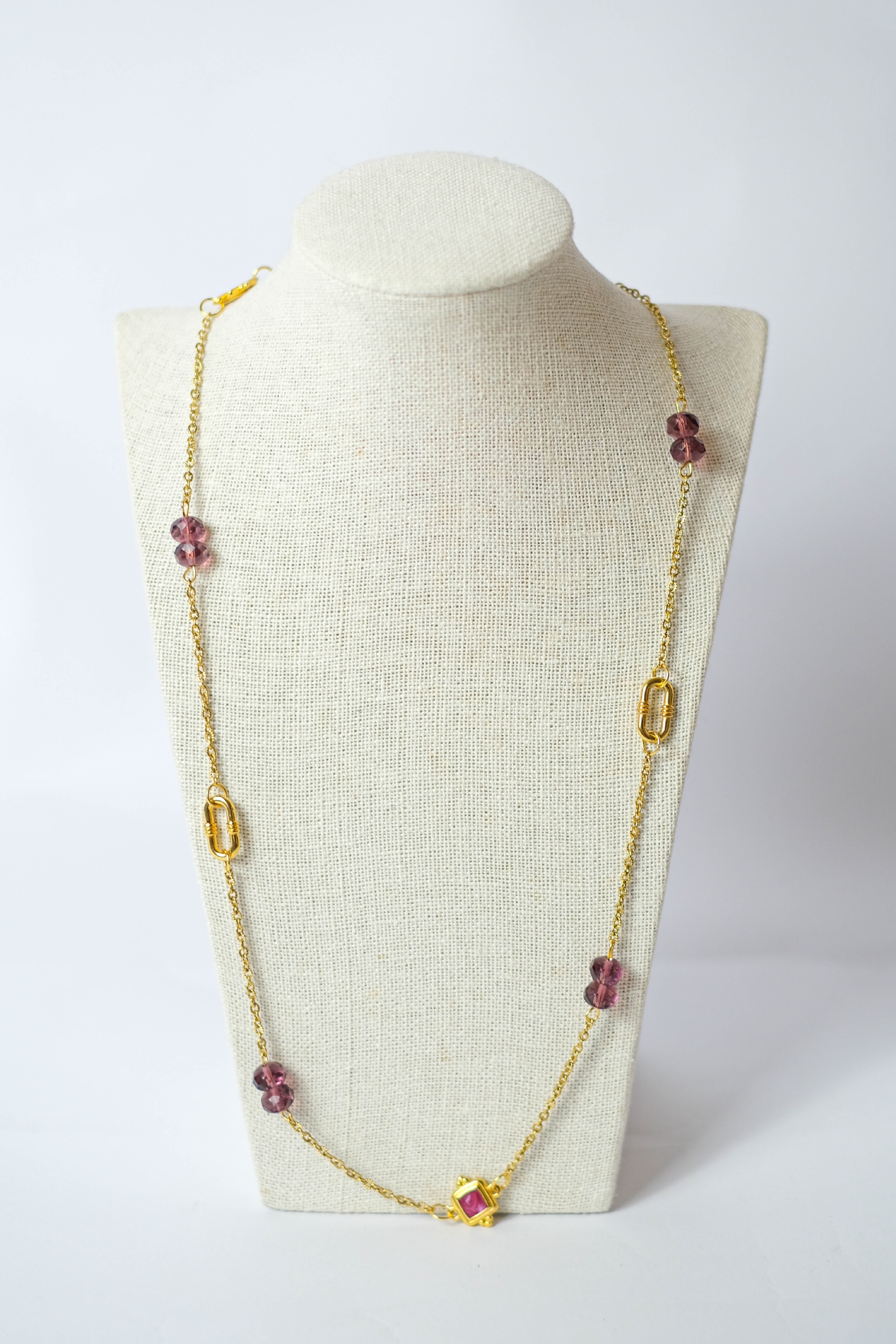 Le sautoir EMELINE violine