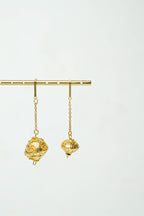 Boucle d'oreille asymétrique Akissi
