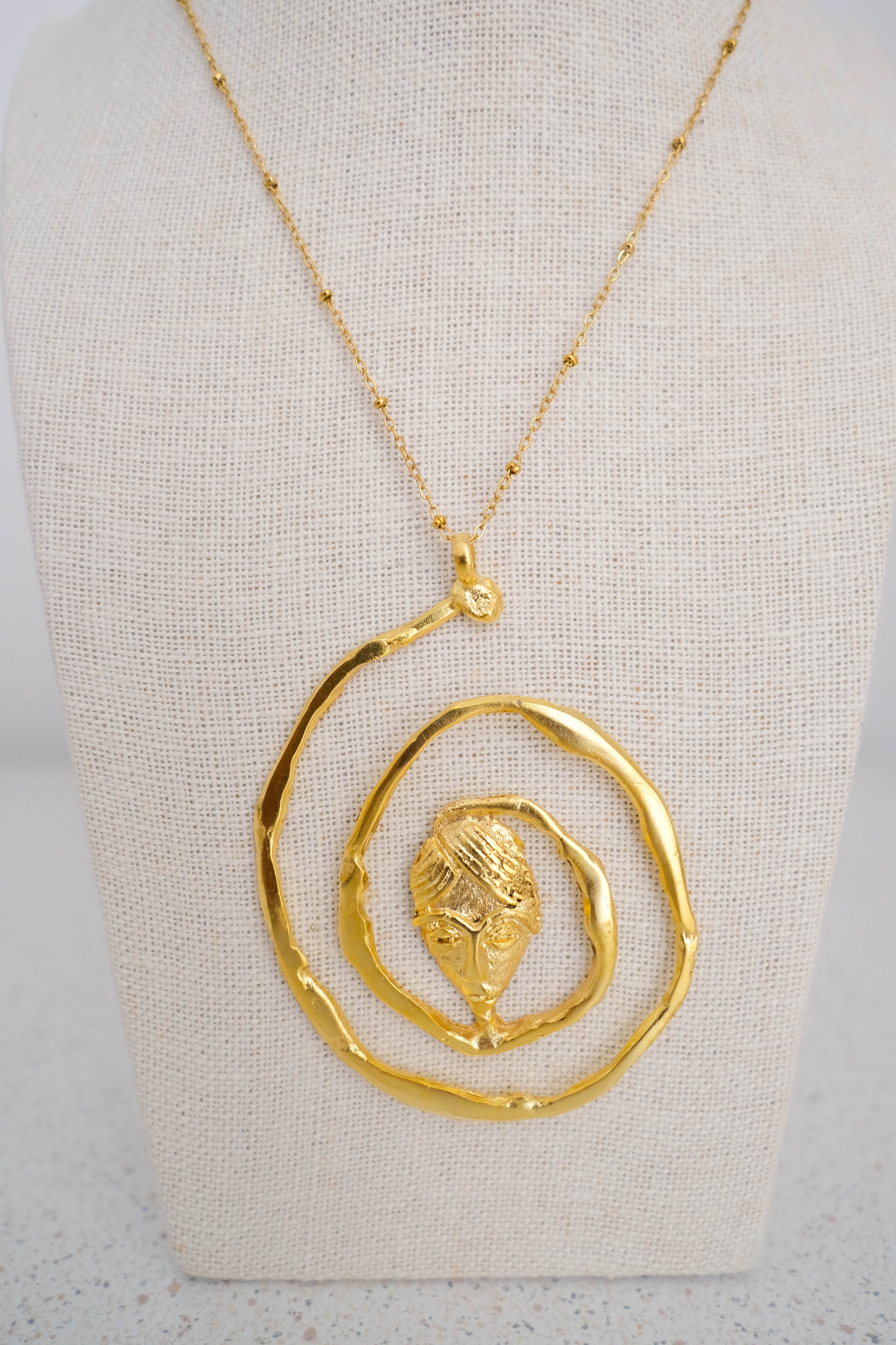 Le collier ADEKRA
