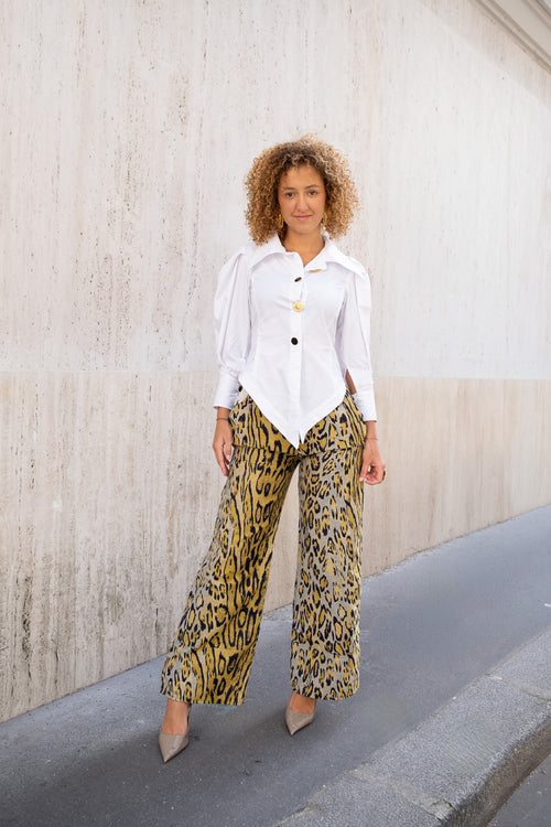 Asymmetrical white blouse with puff sleeves — CALIFORNIE