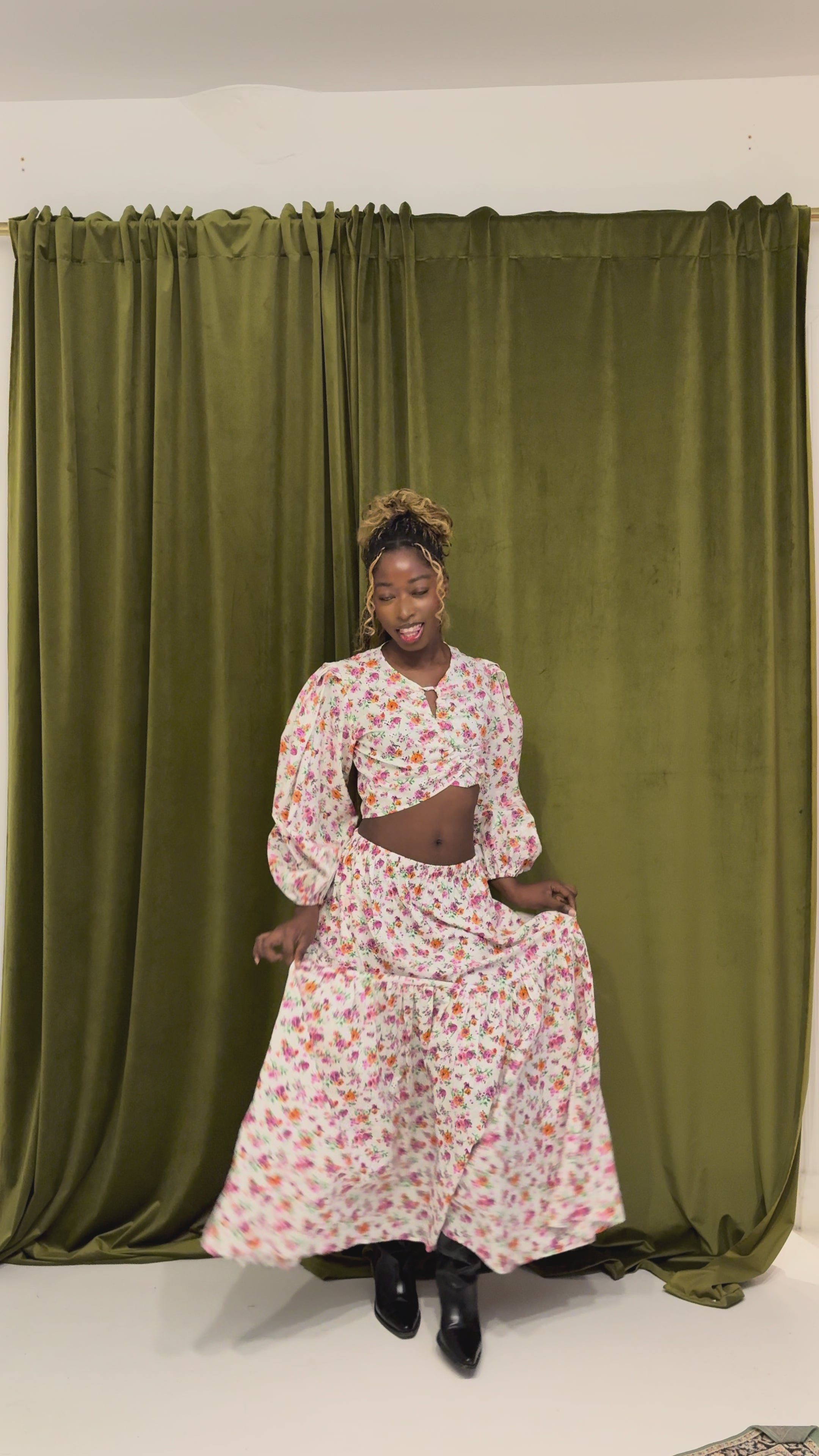 La jupe NARA broderie anglaise